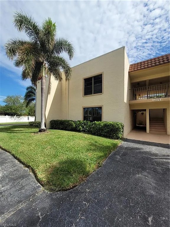 12471 McGregor Boulevard-Apt 10