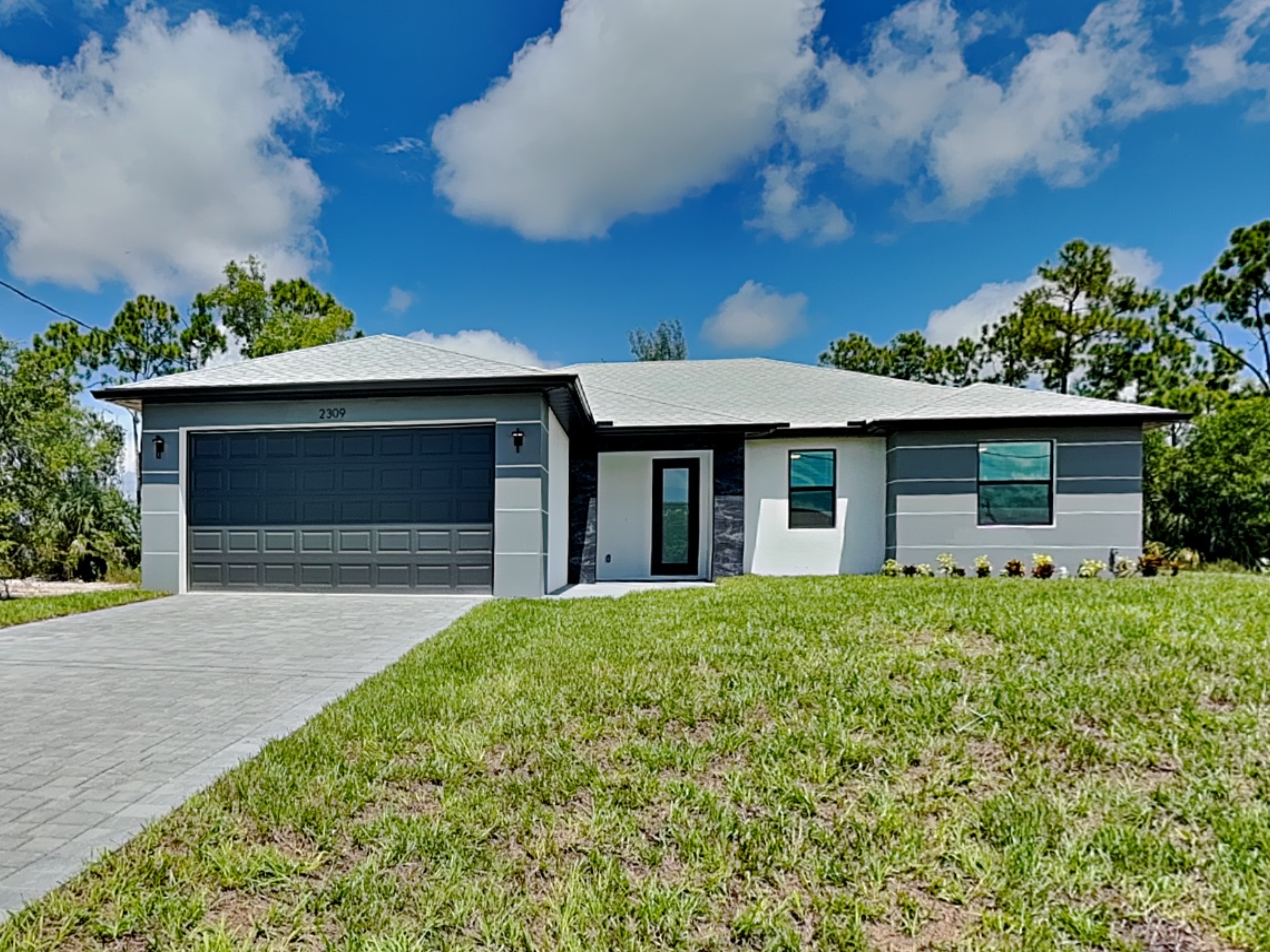 2309 Northeast 39th Street